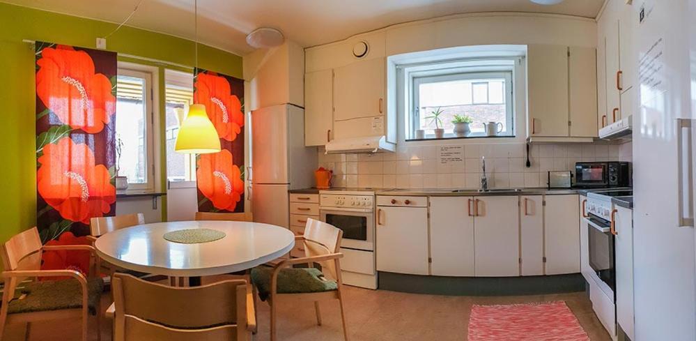 Svefi Vandrarhem - Hostel ฮาปารันดา ภายนอก รูปภาพ