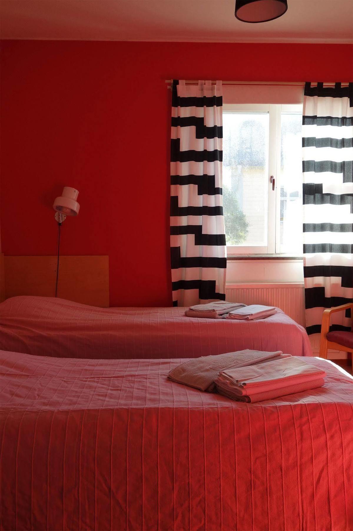 Svefi Vandrarhem - Hostel ฮาปารันดา ภายนอก รูปภาพ
