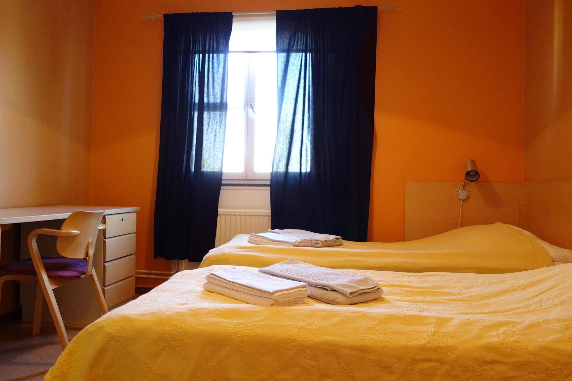 Svefi Vandrarhem - Hostel ฮาปารันดา ภายนอก รูปภาพ